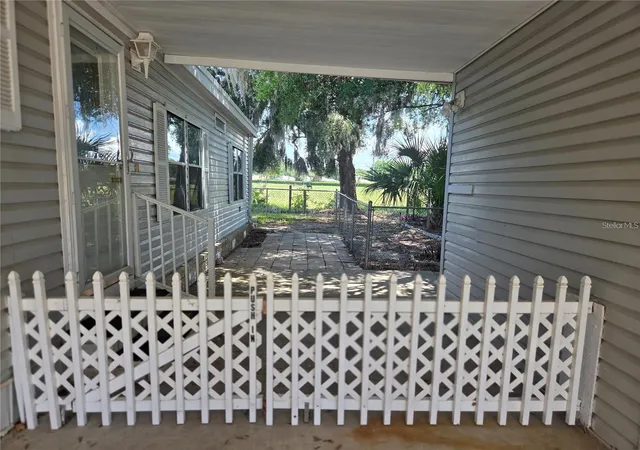 Photo 3 of Manufactured home for sale at 3224 Manatee Rd, Tavares, FL 32778 | MLS# G5115239 | Listing updated on 2026-07-22
