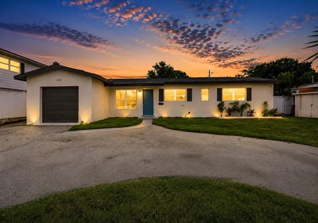Photo 1 of Single family home for sale at 6781 33rd Avenue N, Saint Petersburg, FL 33710 | MLS# TB8530322 | Listing updated on 2026-10-12