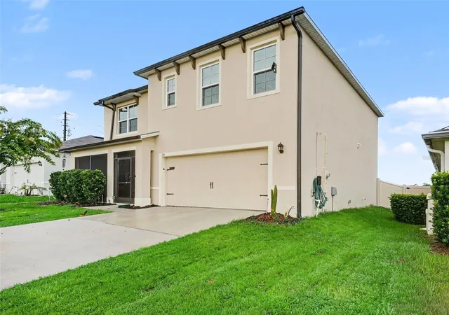 Photo 2 of Single family home for sale at 210 Meadowbrook Blvd, Winter Haven, FL 33881 | MLS# TB8530332 | Listing updated on 2026-07-26