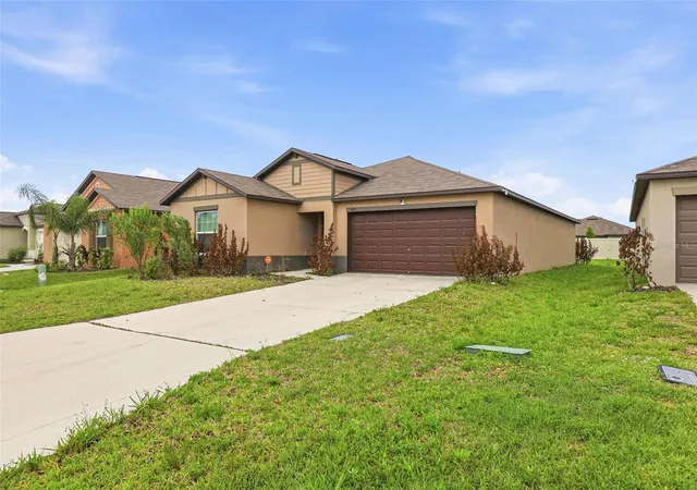 Photo 3 of Single family home for sale at 3607 Natural Tr St, Plant City, FL 33565 | MLS# TB8530344 | Listing updated on 2026-09-18