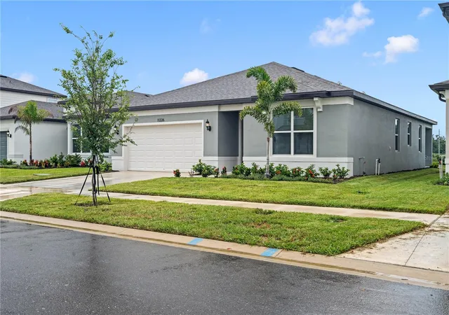 2nd image of 11226 Sycamore Glen Loop, Thonotosassa, FL 33592 | MLS# TB8530346