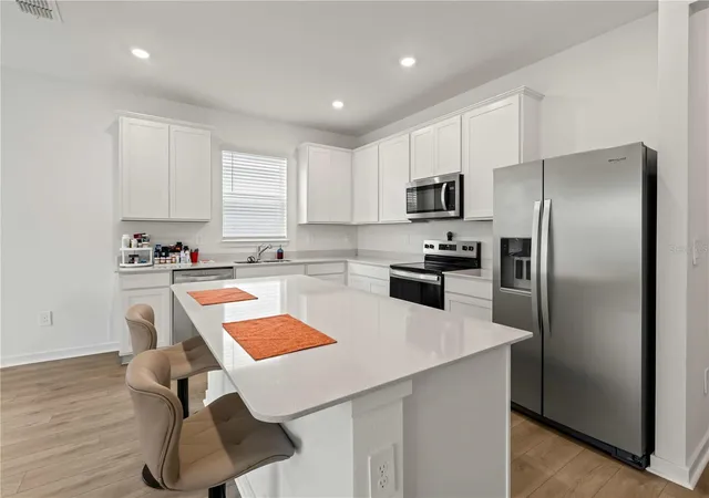 5th image of 11226 Sycamore Glen Loop, Thonotosassa, FL 33592 | MLS# TB8530346