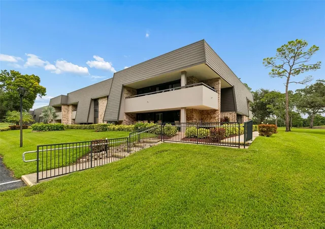 2nd image of 36750 Us Hwy 19 N #11206, Palm Harbor, FL 34683 | MLS# TB8530353