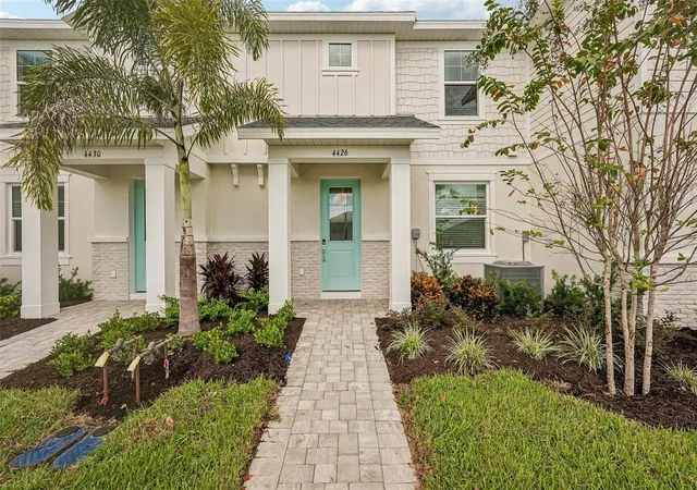 Photo 1 of Townhouse for sale at 4426 Sunset Garden St, Bradenton, FL 34210 | MLS# R4911671 | Listing updated on 2026-10-07