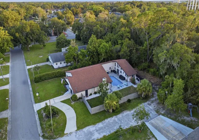 Photo 1 of Single family home for sale at 516 N Mcdonald Ave, DELAND, FL 32724 | MLS# V4950278 | Listing updated on 2026-10-09