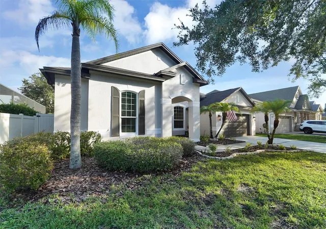 2nd image of 7136 Derwent Glen Cir, Land O Lakes, FL 34637 | MLS# TB8530356