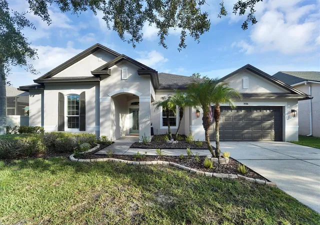 3rd image of 7136 Derwent Glen Cir, Land O Lakes, FL 34637 | MLS# TB8530356