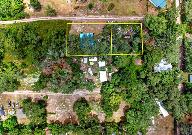 Photo 2 of Single family home for sale at 18938 Se 105th Lane, Ocklawaha, FL 32179 | MLS# OM728710 | Listing updated on 2026-09-13