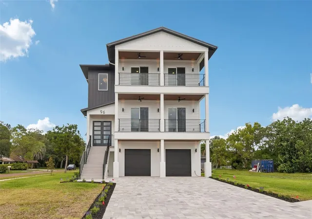 Photo 3 of Single family home for sale at 96 Shore Dr, Tarpon Springs, FL 34689 | MLS# TB8530382 | Listing updated on 2026-09-21