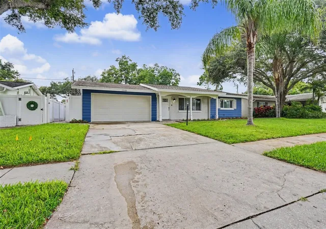2nd image of 1340 Williams Dr, Clearwater, FL 33764 | MLS# TB8530392