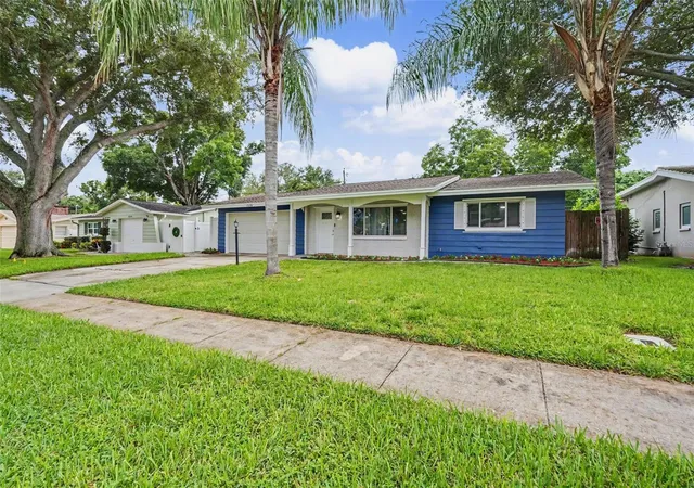 3rd image of 1340 Williams Dr, Clearwater, FL 33764 | MLS# TB8530392