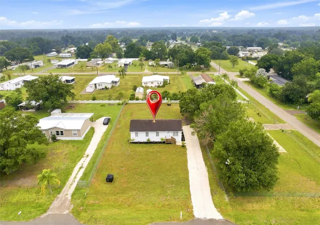 Photo 2 of Single family home for sale at 2419 Sw Hillsborough Ave, Arcadia, FL 34266 | MLS# C7528526 | Listing updated on 2026-09-01