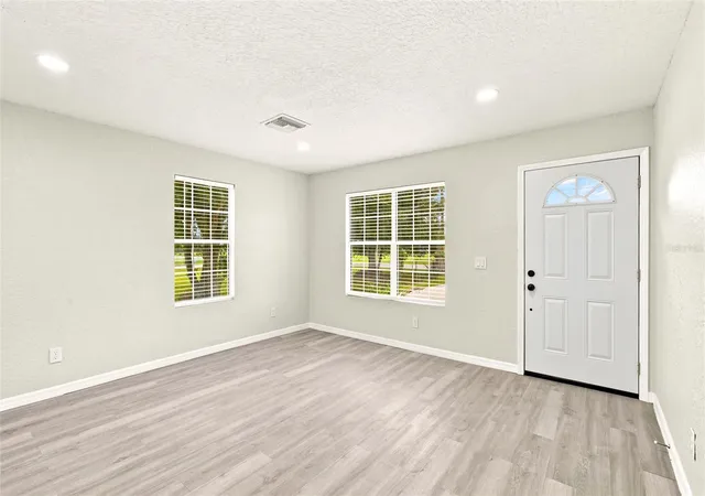 Photo 3 of Single family home for sale at 2419 SW Hillsborough Ave, Arcadia, FL 34266 | MLS# C7528526 | Listing updated on 2026-09-01