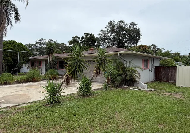 2nd image of 1513 S Keene Rd, Clearwater, FL 33756 | MLS# TB8530408