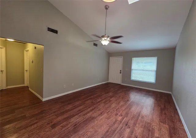 Photo 4 of Condo for sale at 320 Eron Way #6, Winter Garden, FL 34787 | MLS# O6426182 | Listing updated on 2026-09-01