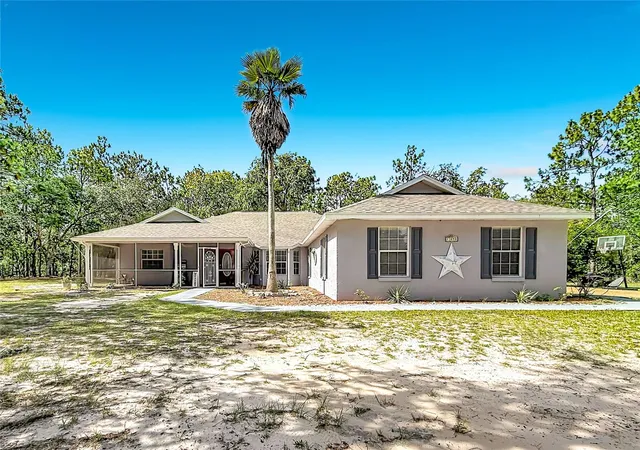 Photo 1 of Single family home for sale at 13850 Sw 71st Lane, Ocala, FL 34481 | MLS# S5153953 | Listing updated on 2026-08-15