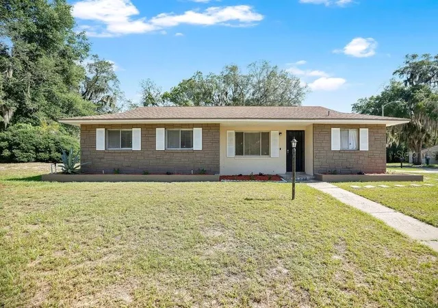 Photo 1 of Single family home for sale at 4410 Watch Hl Rd, Orlando, FL 32808 | MLS# O6426189 | Listing updated on 2026-10-22