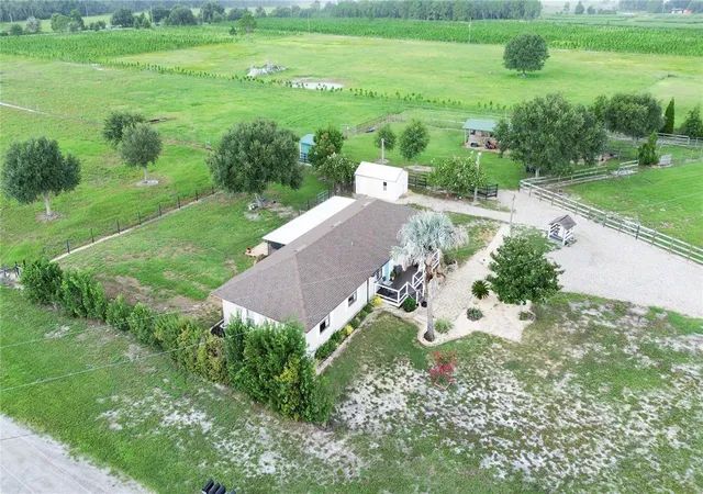 Photo 1 of Single family home for sale at 5015 Twin Lakes Ln, Bartow, FL 33830 | MLS# K4903648 | Listing updated on 2026-09-28