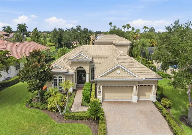 Photo 2 of Single family home for sale at 6806 Dominion Ln, Lakewood Ranch, FL 34202 | MLS# A4700380 | Listing updated on 2026-08-11