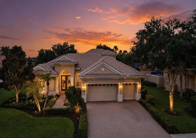 Photo 3 of Single family home for sale at 6806 Dominion Ln, Lakewood Ranch, FL 34202 | MLS# A4700380 | Listing updated on 2026-08-11
