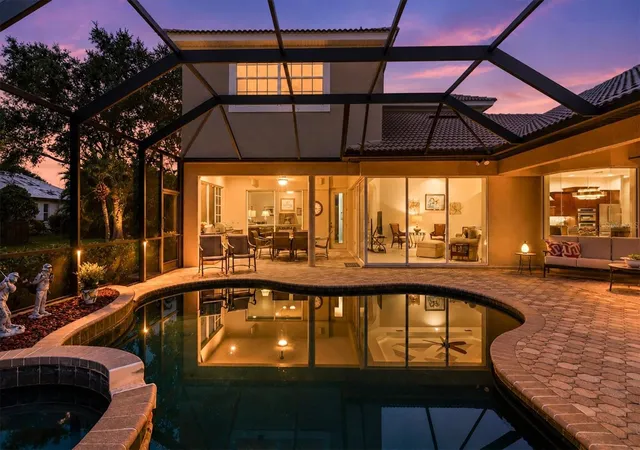 Photo 3 of Single family home for sale at 6806 Dominion Ln, Lakewood Ranch, FL 34202 | MLS# A4700380 | Listing updated on 2026-08-11