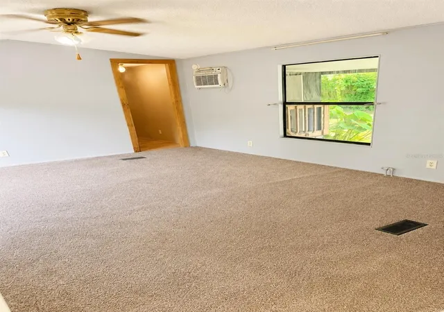 5th image of 3820 Se 93Rd Pl, Ocala, FL 34480 | MLS# OM728722