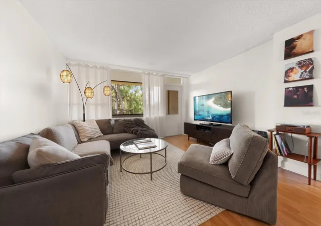 3rd image of 2614 Cvs Cay Dr #409, Clearwater, FL 33760 | MLS# TB8530451