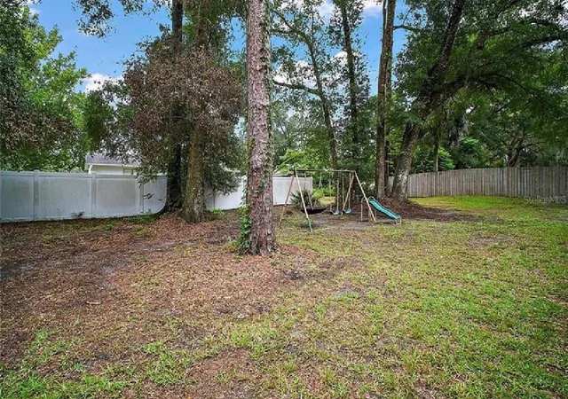 Photo 2 of Single family home for sale at 2404 Ne 32nd Place, Ocala, FL 34479 | MLS# OM728728 | Listing updated on 2026-09-08