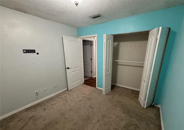 Photo 10 of Single family home for sale at 2404 Ne 32nd Place, Ocala, FL 34479 | MLS# OM728728 | Listing updated on 2026-09-08