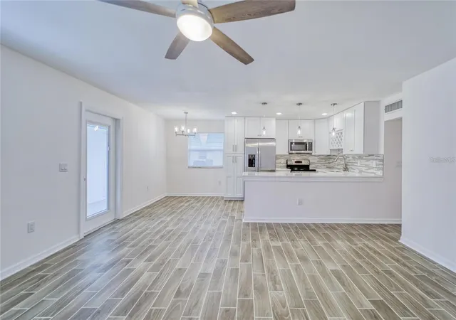 Photo 3 of Sale Pending at 202 Bedford Trl #97, Sun City Center, FL 33573 | MLS# TB8530468 | Listing updated on 2026-09-03
