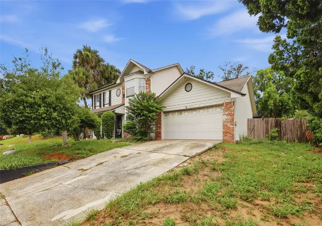 Photo 3 of Single family home for sale at 6923 Colony Oaks Ln, Orlando, FL 32818 | MLS# O6426248 | Listing updated on 2026-07-24