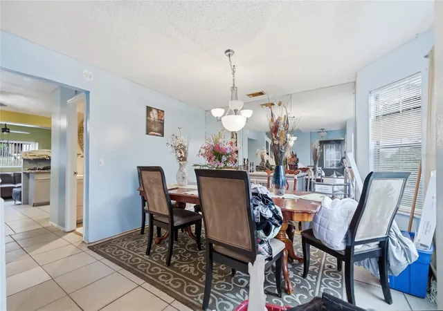 Photo 3 of Single family home for sale at 6923 Colony Oaks Ln, Orlando, FL 32818 | MLS# O6426248 | Listing updated on 2026-07-24