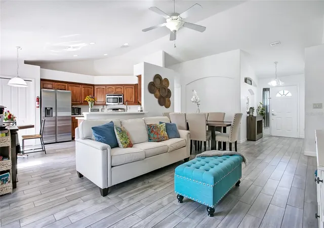 5th image of 4202 Cracker Ct, Saint Cloud, FL 34772 | MLS# S5153969