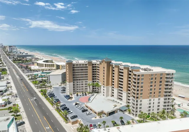 Listing Photo 2 - Condo for sale in building located at 2403 S Atlantic Ave, Daytona Beach Shores, FL 32118 - Unit #1008