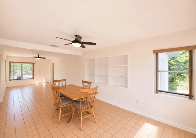 Photo 3 of Single family home for sale at 906 Ave M SE, Winter Haven, FL 33880 | MLS# P4939351 | Listing updated on 2026-09-03