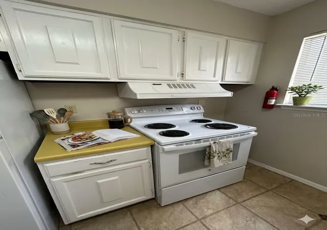 4th image of 1412 Oak Pl #J, Apopka, FL 32712 | MLS# O6426278