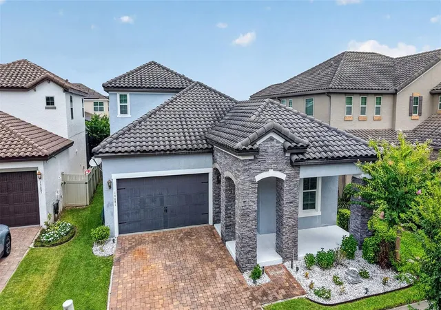 Photo 2 of Single family home for sale at 14681 Seton Crk Blvd, Winter Garden, FL 34787 | MLS# G5115256 | Listing updated on 2026-10-20