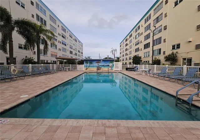 17th image of 2850 59th St S #115, Gulfport, FL 33707 | MLS# TB8530517