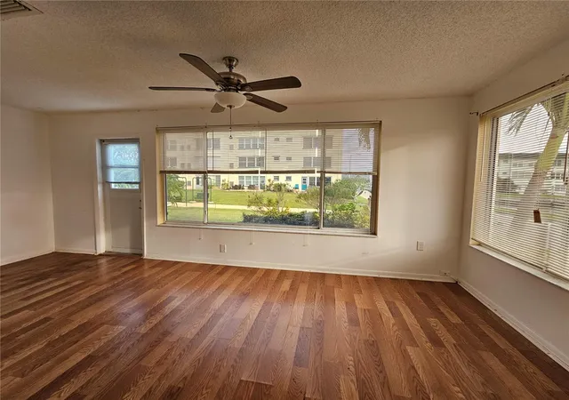 Photo 4 of Sale Pending at 2850 59th Street S #115, Gulfport, FL 33707 | MLS# TB8530517 | Listing updated on 2026-08-29