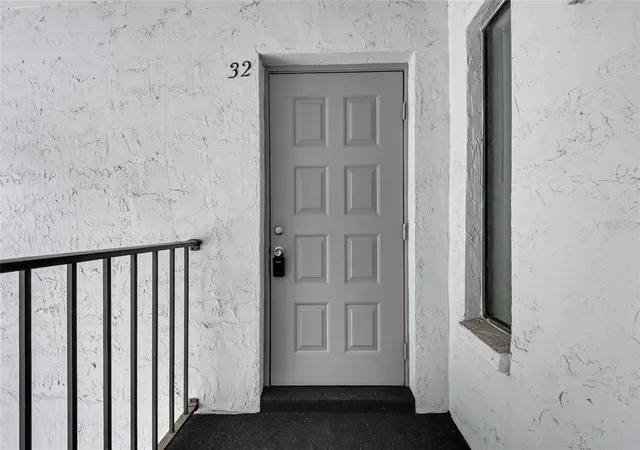 Photo 2 of Condo for sale at 8201 Sun Spring Cir #C2, Orlando, FL 32825 | MLS# S5153977 | Listing updated on 2026-09-09