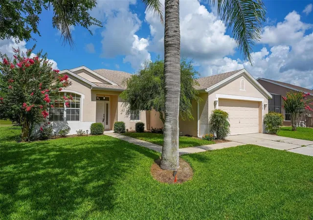 3rd image of 2428 Walnut Heights Rd, Apopka, FL 32703 | MLS# O6426315