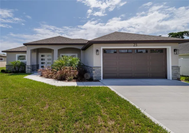 Photo 1 of Single family home for sale at 10 Rainer Pl, Palm Coast, FL 32164 | MLS# FC320053 | Listing updated on 2026-07-19