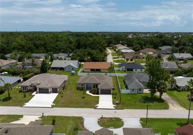 Photo 22 of Single family home for sale at 10 Rainer Pl, Palm Coast, FL 32164 | MLS# FC320053 | Listing updated on 2026-07-19