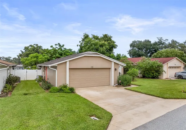 Photo 3 of Condo for sale at 112 Mayfair Ct #112, Sanford, FL 32771 | MLS# O6426326 | Listing updated on 2026-09-13