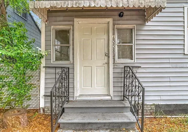 Photo 2 of Single family home for sale at 1008 E 24th Avenue, Tampa, FL 33605 | MLS# TB8530551 | Listing updated on 2026-09-14