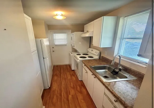 Photo 3 of Single family home for sale at 1701 Montecito Ave, Deltona, FL 32738 | MLS# O6426332 | Listing updated on 2026-09-01