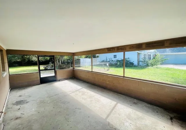 Photo 4 of Single family home for sale at 1701 Montecito Ave, Deltona, FL 32738 | MLS# O6426332 | Listing updated on 2026-09-23