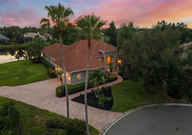 Photo 3 of Single family home for sale at 7808 Derby Ct, Lakewood Ranch, FL 34202 | MLS# A4700428 | Listing updated on 2026-10-23