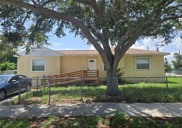 Photo 1 of Single family home for sale at 1800 22nd Avenue S, Saint Petersburg, FL 33712 | MLS# TB8530555 | Listing updated on 2026-08-06