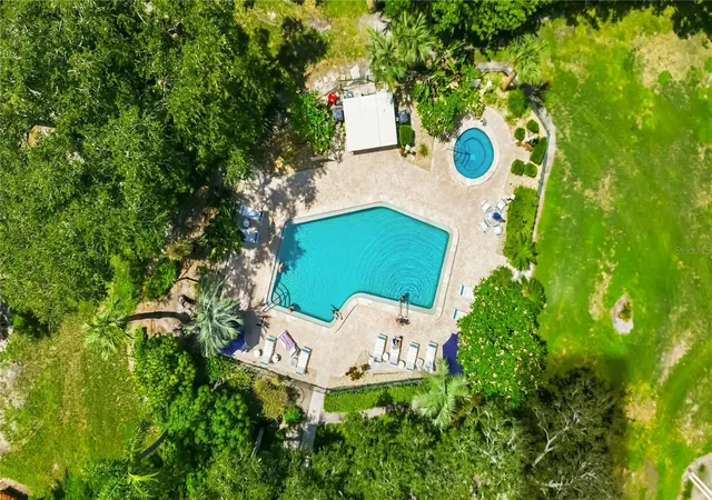 Listing Photo 2 - Condo for sale in building located at 218 Pineneedle Dr, Bradenton, FL 34210 - Unit #218
